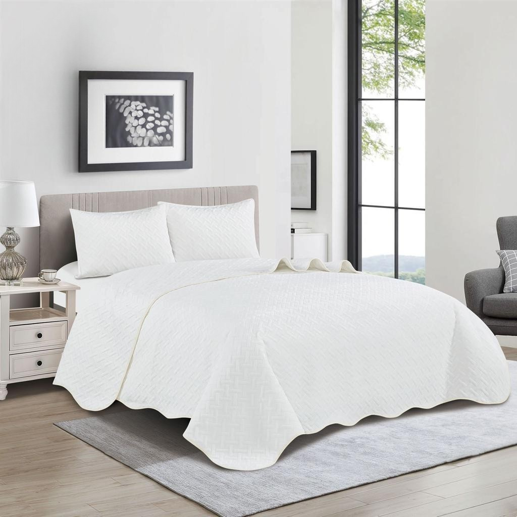 Snug Bedspread