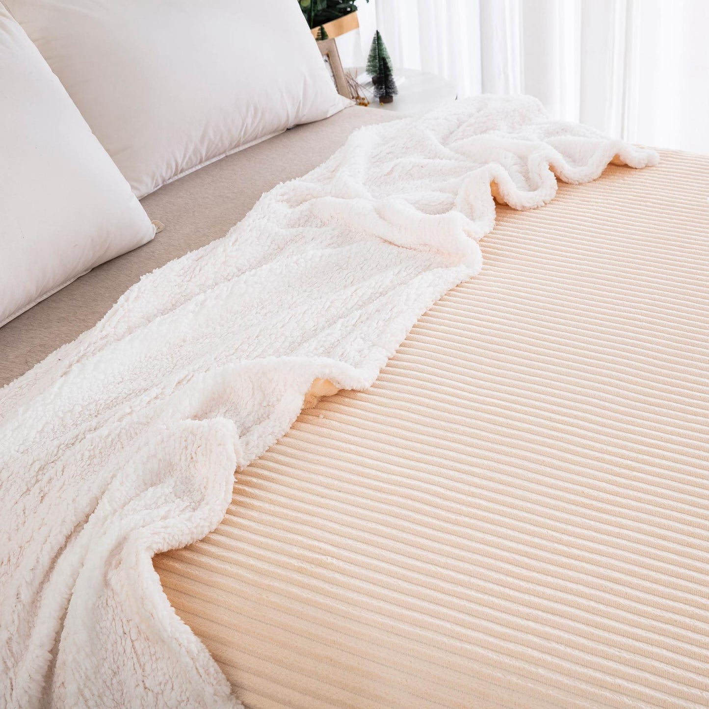 Sharpa Blanket