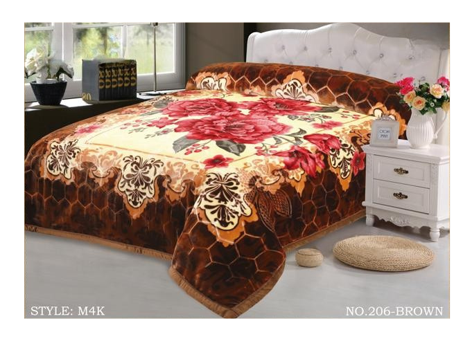 Ultra-cozy, super-plush Regular blanket