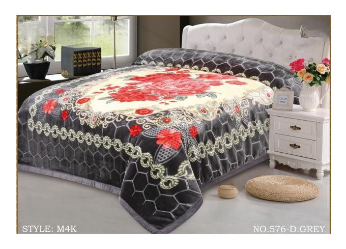 Ultra-cozy, super-plush Regular blanket