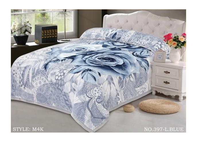 Ultra-cozy, super-plush Regular blanket