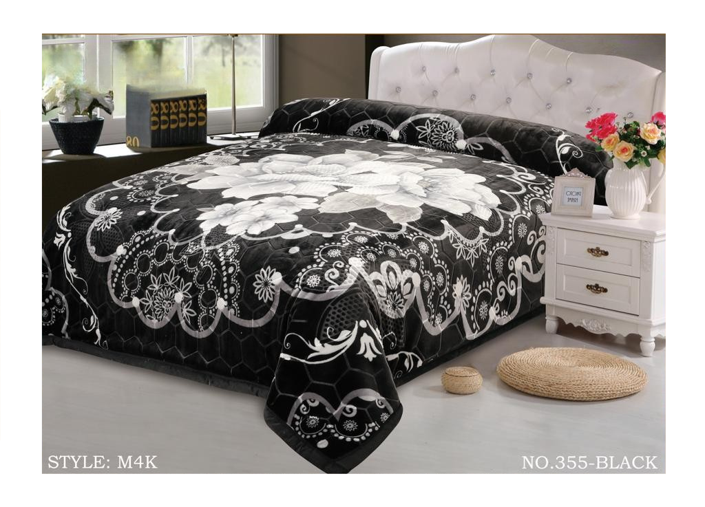 Ultra-cozy, super-plush Regular blanket